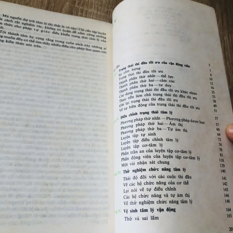 HÃY TỰ THẮNG MÌNH em 1042351
