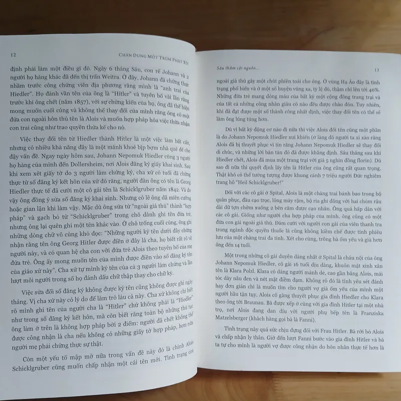 ADOLF HITLER Chân Dung Một Trùm Phát Xít - John Toland 714398