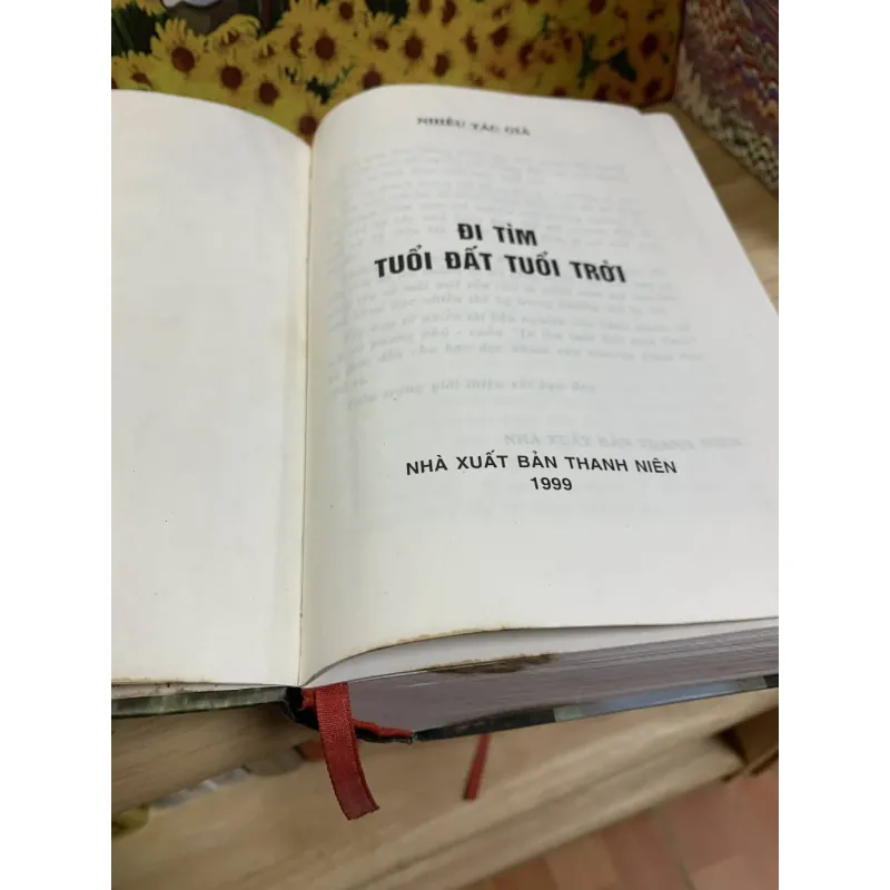 Đi Tìm Tuổi Đất Tuổi Trời - Bìa Cứng Dày Nội Dung Nhiều 754764