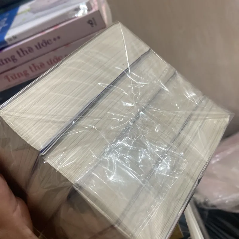 Bị đuổi khỏi nhóm anh hùng 1-4 ( mới 90% )- Light novel 928719