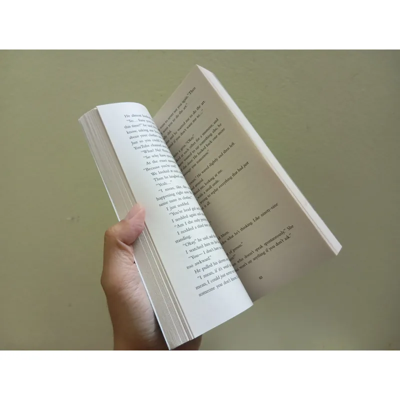 Radio silence, sách ngoại văn tiếng Anh, english book, tiểu thuyết  705971