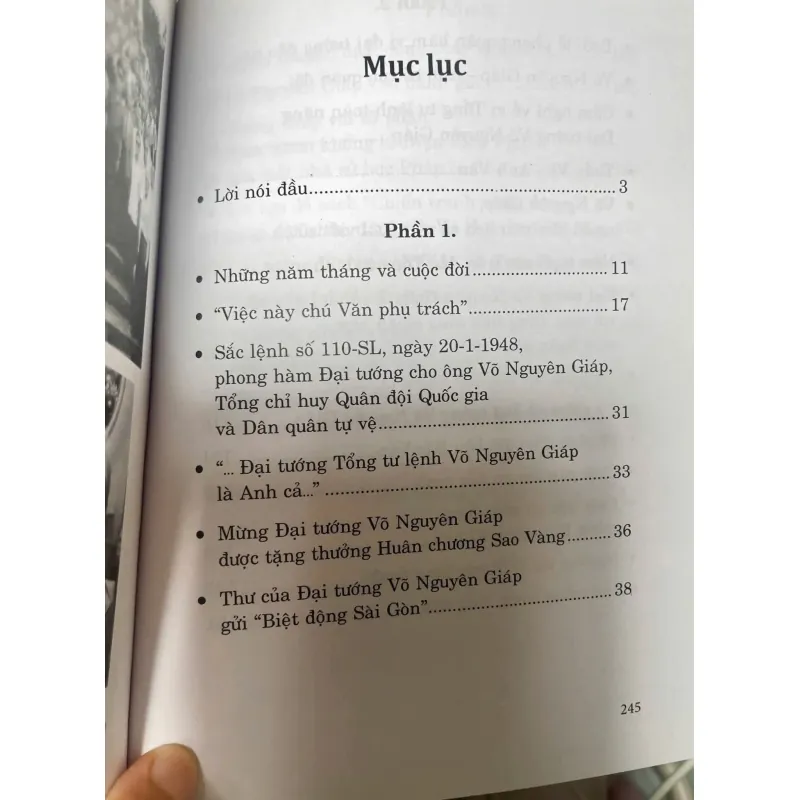SÁCH ĐẠI TƯỚNG TỔNG TƯ LỆNH VÕ NGUYÊN GIÁP ĐẠI TƯỚNG CỦA NHÂN DÂN CỦA HÒA BÌNH 702421