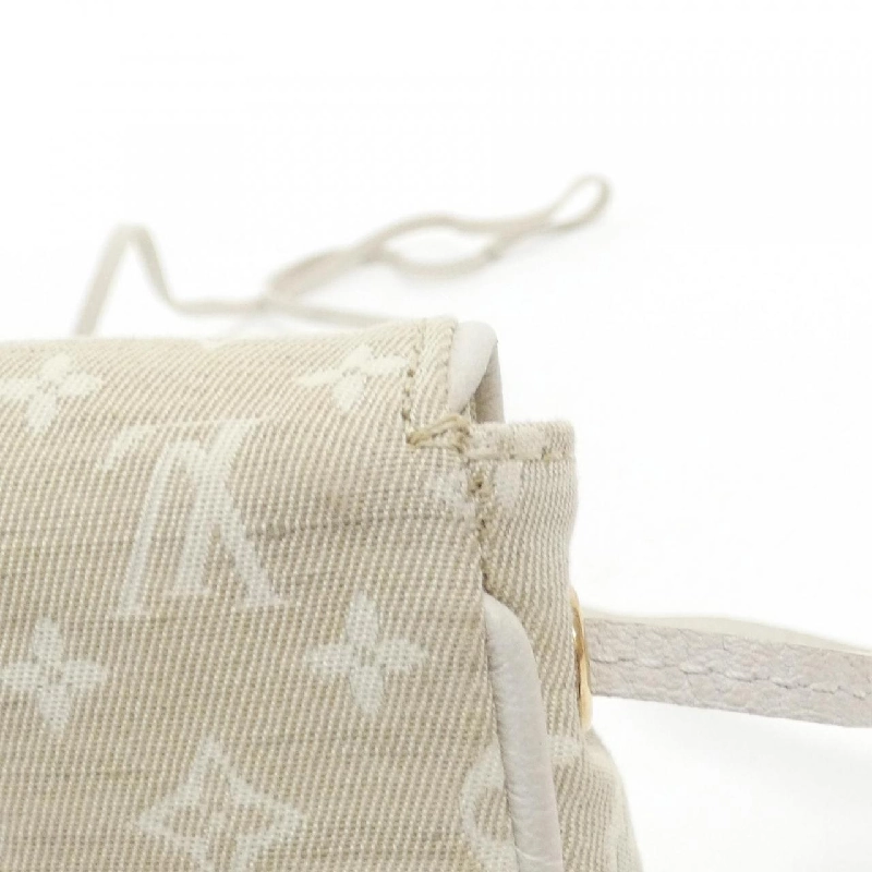 Túi xách mini Monogram Pochette Cancun M95312 Louis Vuitton 618976