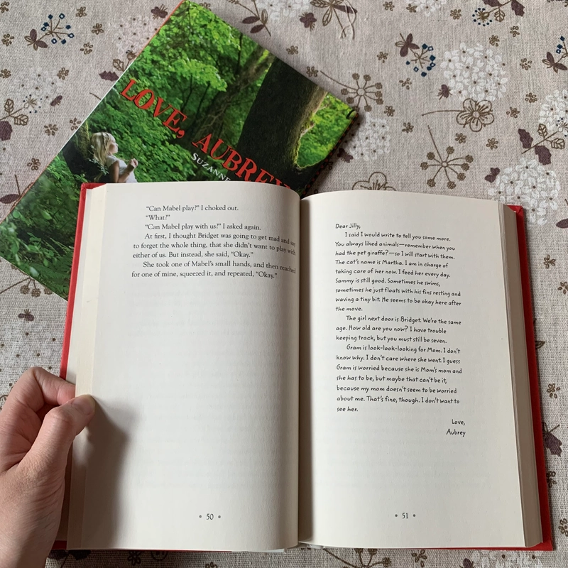 Sách ngoại văn Love, Aubrey, Used, Bìa cứng, Fiction For Kids 446643