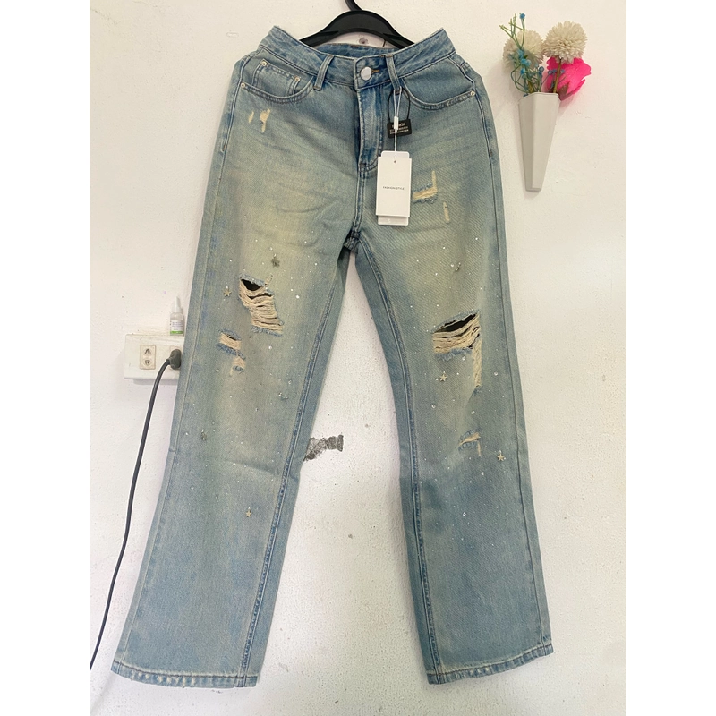 Quần Jeans cạp cao, ống rộng, đính đá 524542