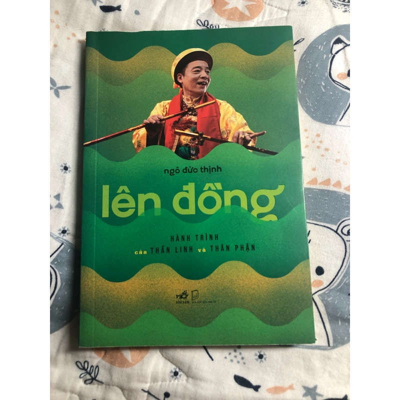 Lên đồng, hành trình của thần linh và số phận 332045