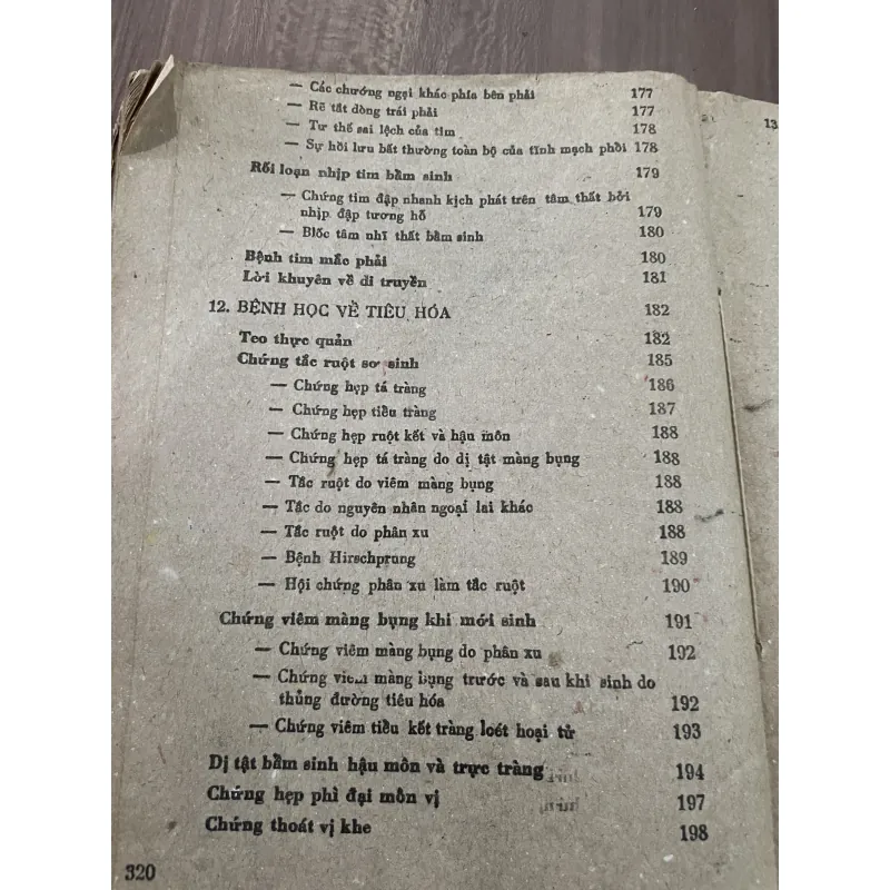 GIẢN YẾU SƠ SINH HỌC BỆNH TRẺ SƠ SINH - LAUGIER- Lâm sàng Chẩn đoán Điều trị- 1989 788985