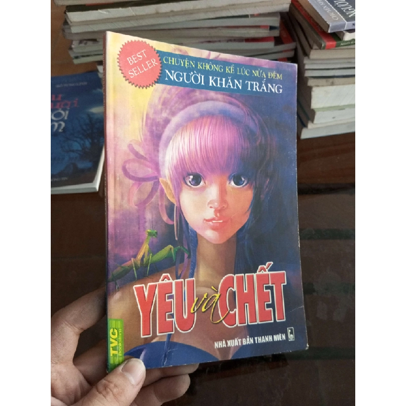Yêu và chết - Người Khăn Trắng 2011 (Truyện kinh dị) VAVO1304-A0 1012235