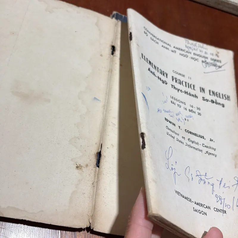 II Sách Xưa: Bộ Sách Anh Mỹ Ngữ Học Đối Thoại (2 Tập) - EDWIN T. CORNELIUS  790707