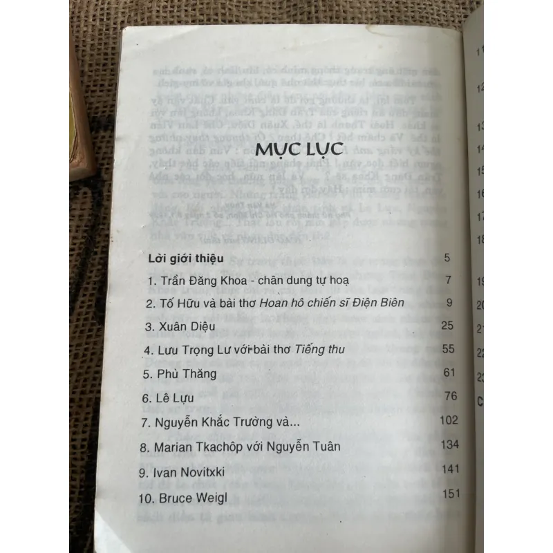 Chần dung và đối thoại - TRẦN ĐĂNG KHIA  1013291