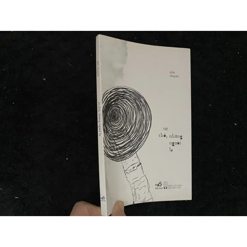 Từ thở, những người lạ- Nhã Thuyên 1041461