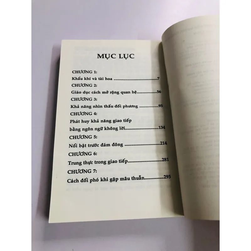 ĐỐI NHÂN XỬ THẾ CỦA NGƯỜI THÔNG MINH  749673