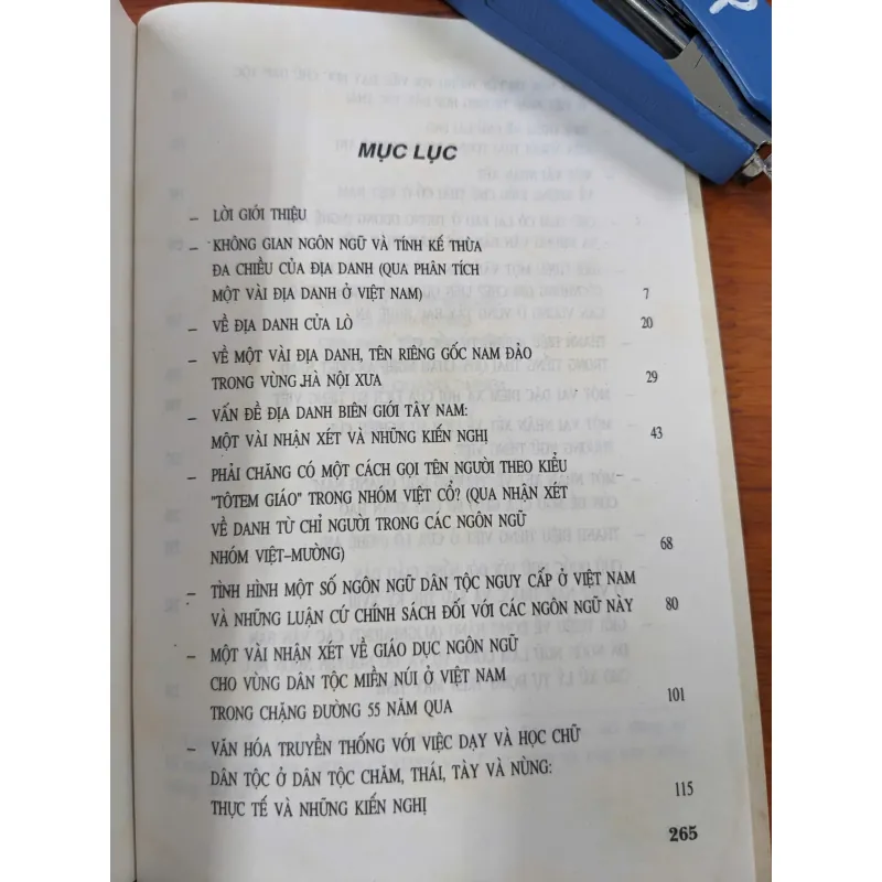 Ngôn ngữ và sự phát triển văn hóa xã hội 935030