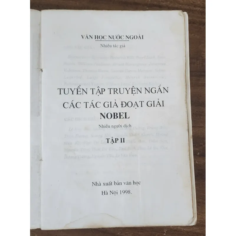 Tuyển tập truyện ngắn các tác giả đoạt giải Nobel (tập 2) - 717 trang 720468