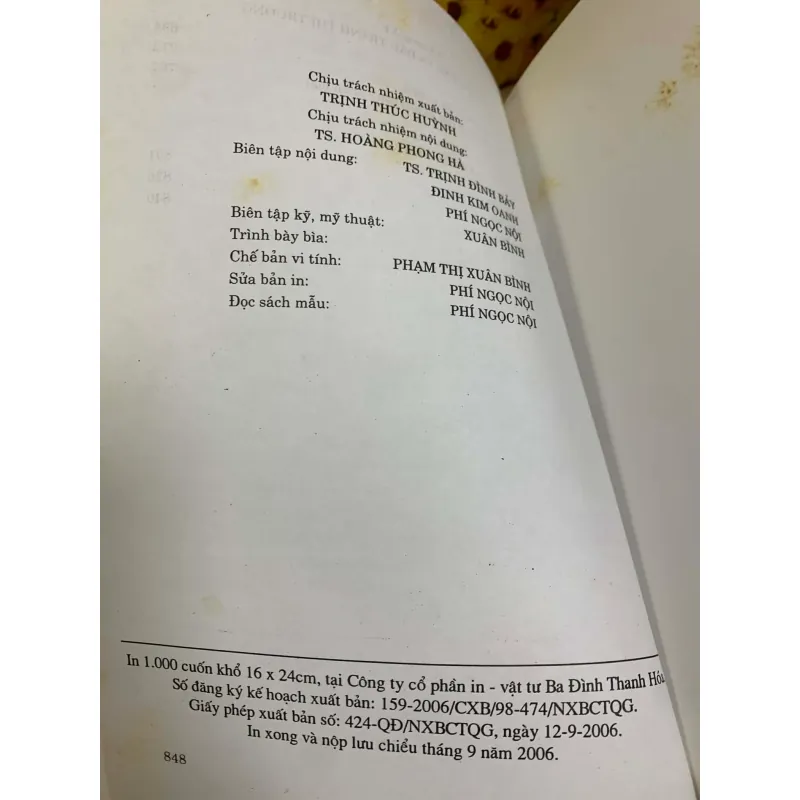 Triết Học Từ Góc Độ Biện Chứng Duy Vật (sách tham khảo) - GS.TS Vũ Gia Hiền 927397