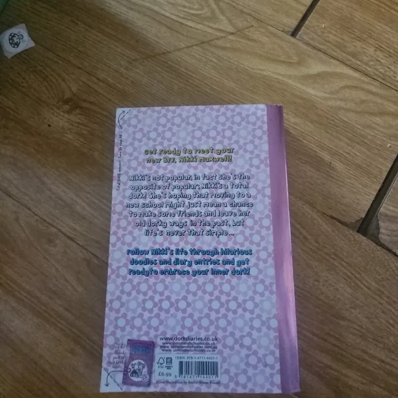 Dork diaries 1 Giá 20k  604049