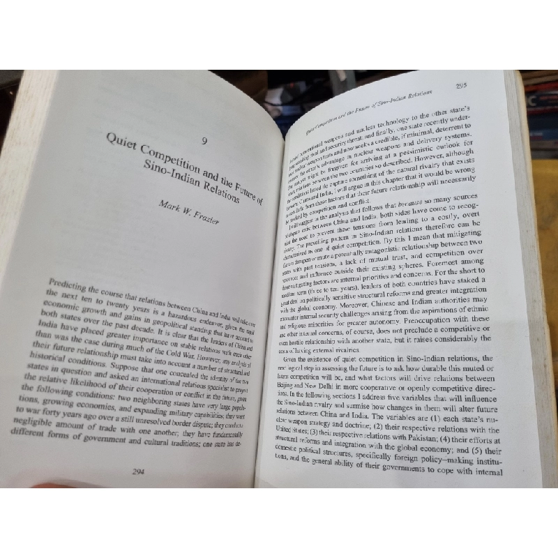 THE INDIA-CHINA RELATIONSHIP : WHAT THE UNITED STATES NEEDS TO KNOW (Francine R. Frankel & Harry Harding) 138261