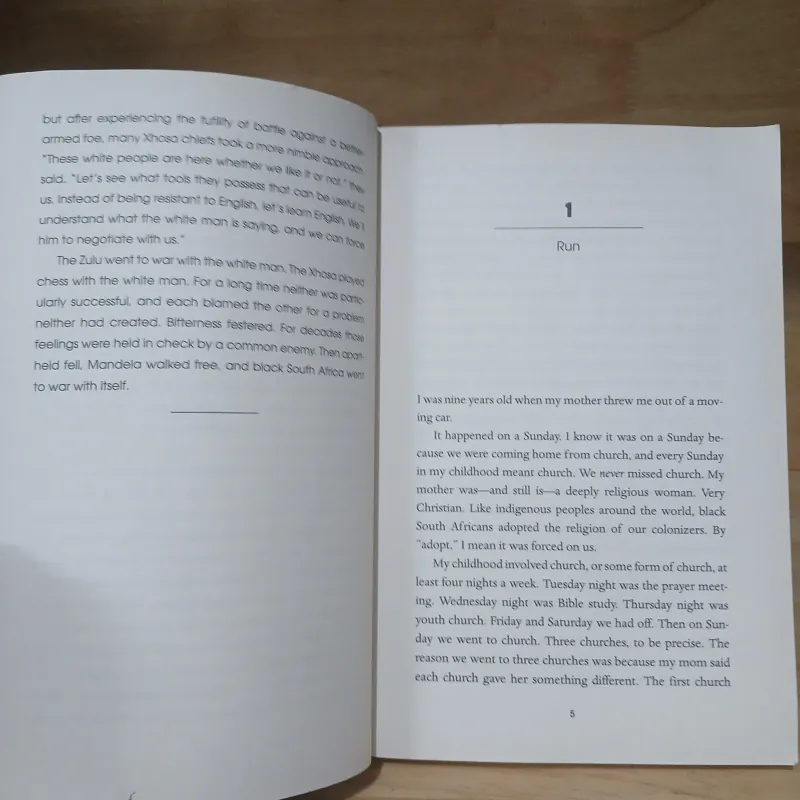 It's Trevor Noah: Born a Crime: Stories from a South African Childhood 928341