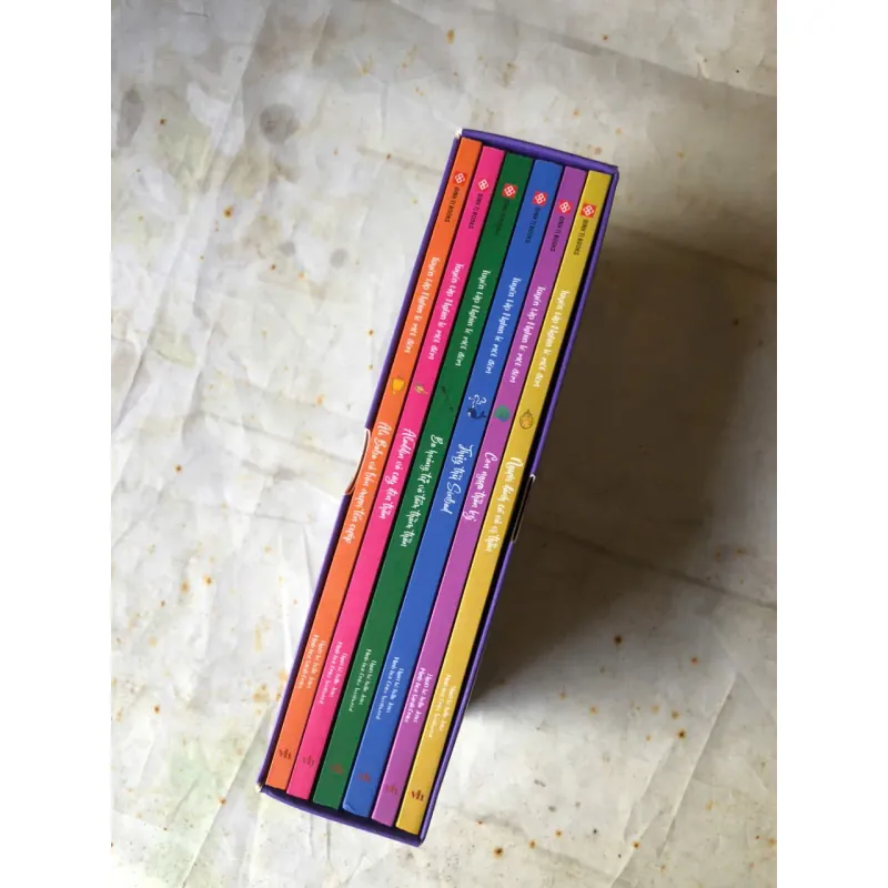 Boxset Nghìn Lẻ Một Đêm - Người kể: Kellie Jones; Minh họa: Grace Westwood 757925