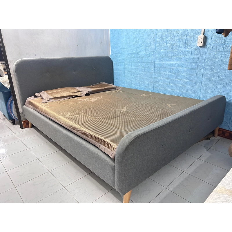 Thanh lý giường tặng đệm 442594