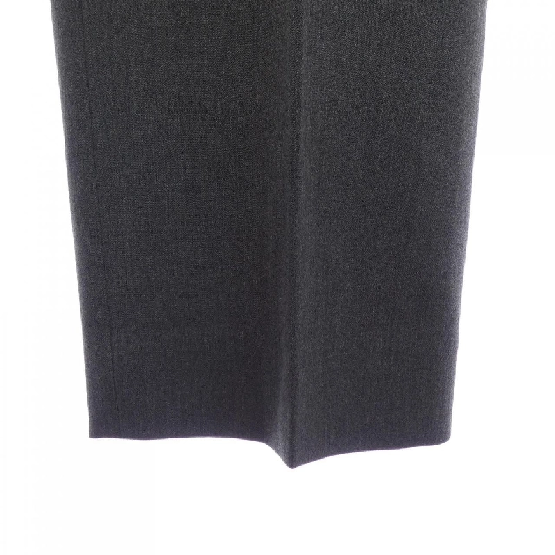 Quần VALENTINO 5B3RB5Y07CU - Hàng hiệu Chính hãng 812590