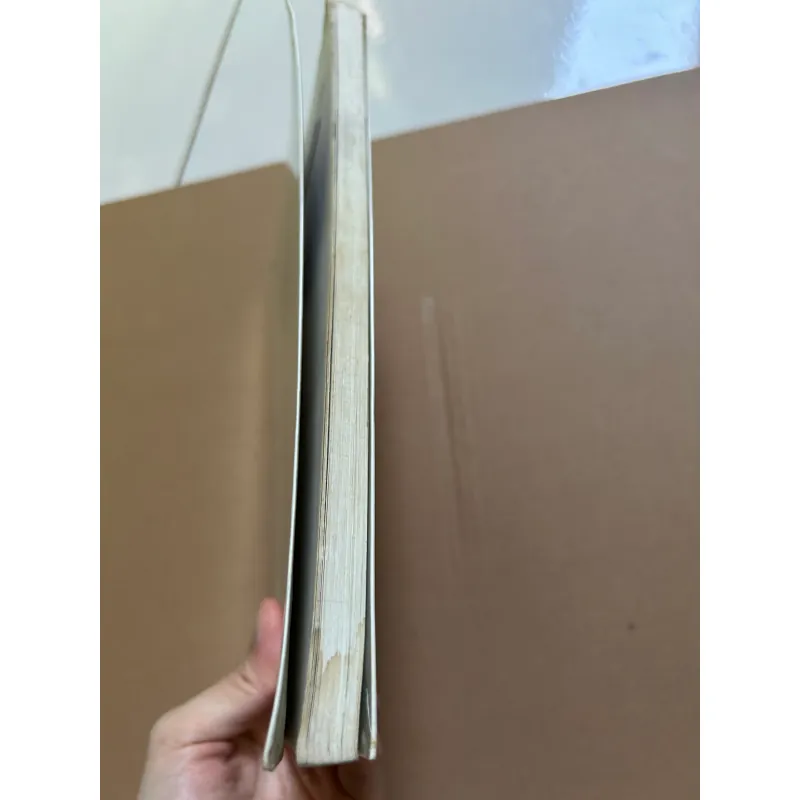 Sống không cần tiền người đi ngược dòng 747628