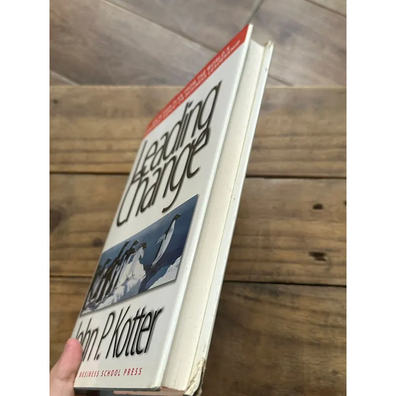 Leading Change - John P. Kotter 730859