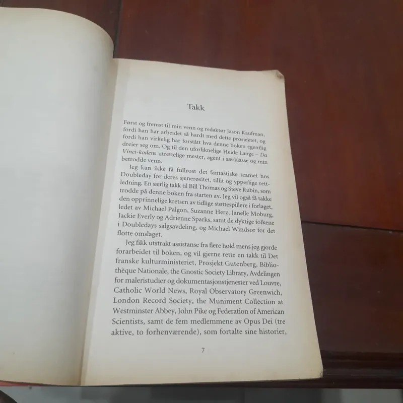 Dan Brown - DA VINCI-KODEN 701938