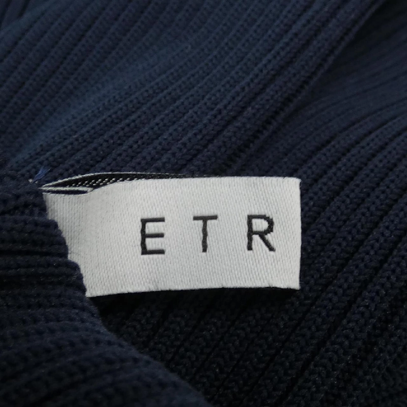 【Mã giảm giá】ETRE TOKYO Áo len 633745