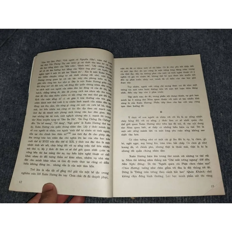 NGHĨ VỀ THƠ HỒ XUÂN HƯƠNG 957903