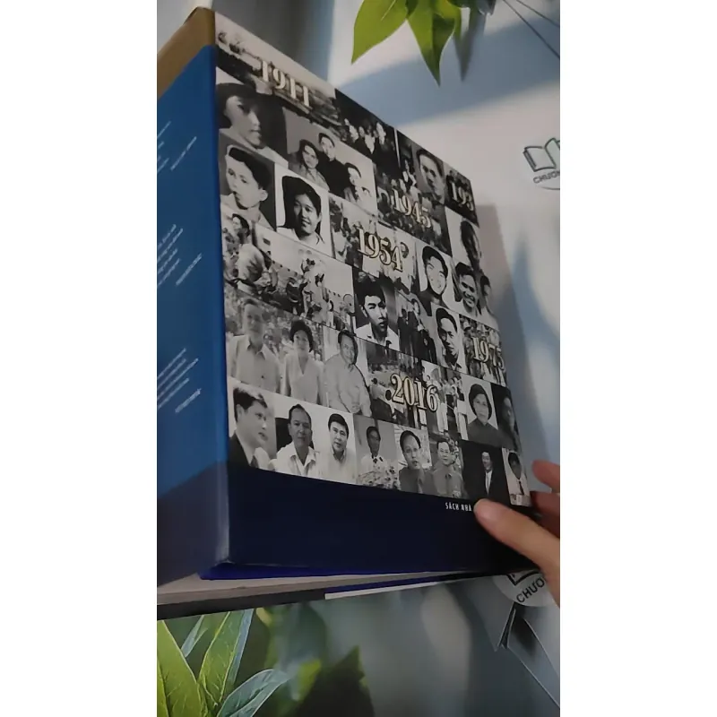 [MIỄN PHÍ BỌC SÁCH] Đáp Lời Sông Núi - Nhiều Tác Gỉa 990434