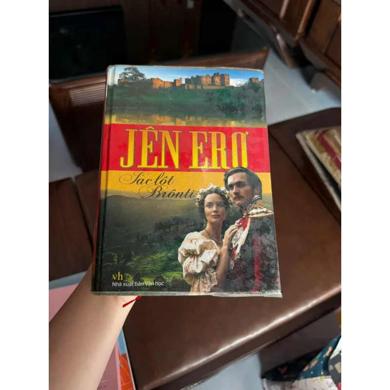 Jane Eyre (Jên Erơ) - Charlotte Brontë - NXB Văn Học (Ấn Bản Cổ Điển)- K3 1005722