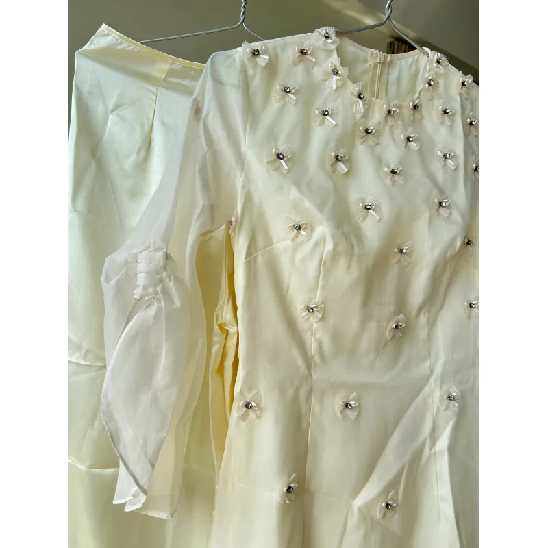 Áo dài đính hoa 785424