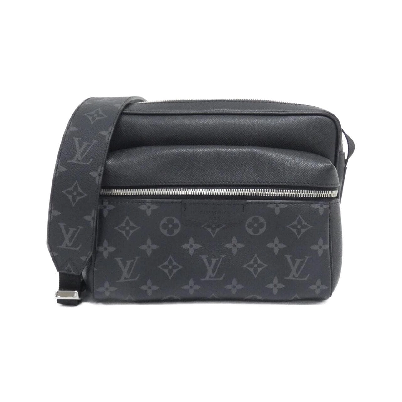 Túi đeo chéo ngoài trời Louis Vuitton Taiga Lama PM M30233 611787