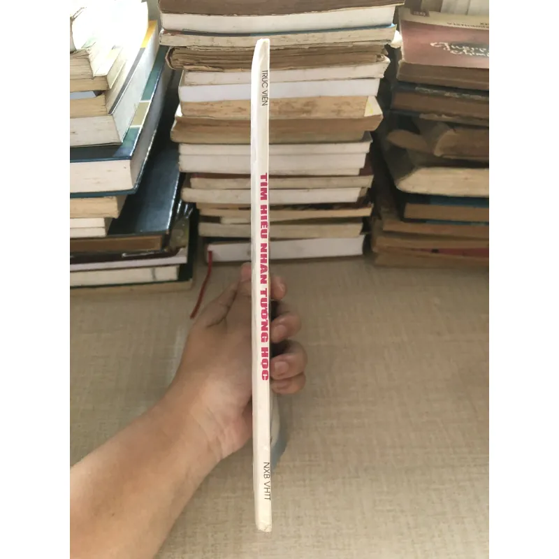 Tìm hiểu nhân tướng học-Trúc Viên biên soạn 963094