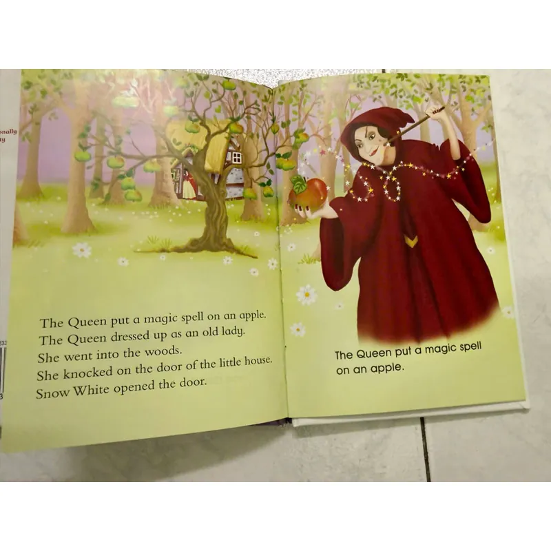 Set 2 quyển truyện tiếng Anh Rapunzel và Snow white 1061635