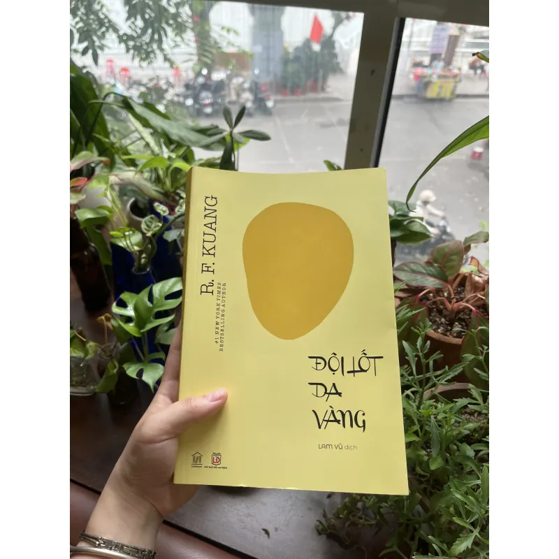 Đội lốt da vàng - R. F. Kuang 993629