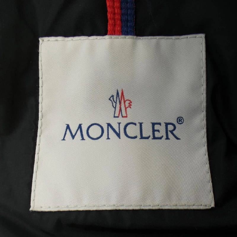 Áo khoác lông vũ MONCLER 637113