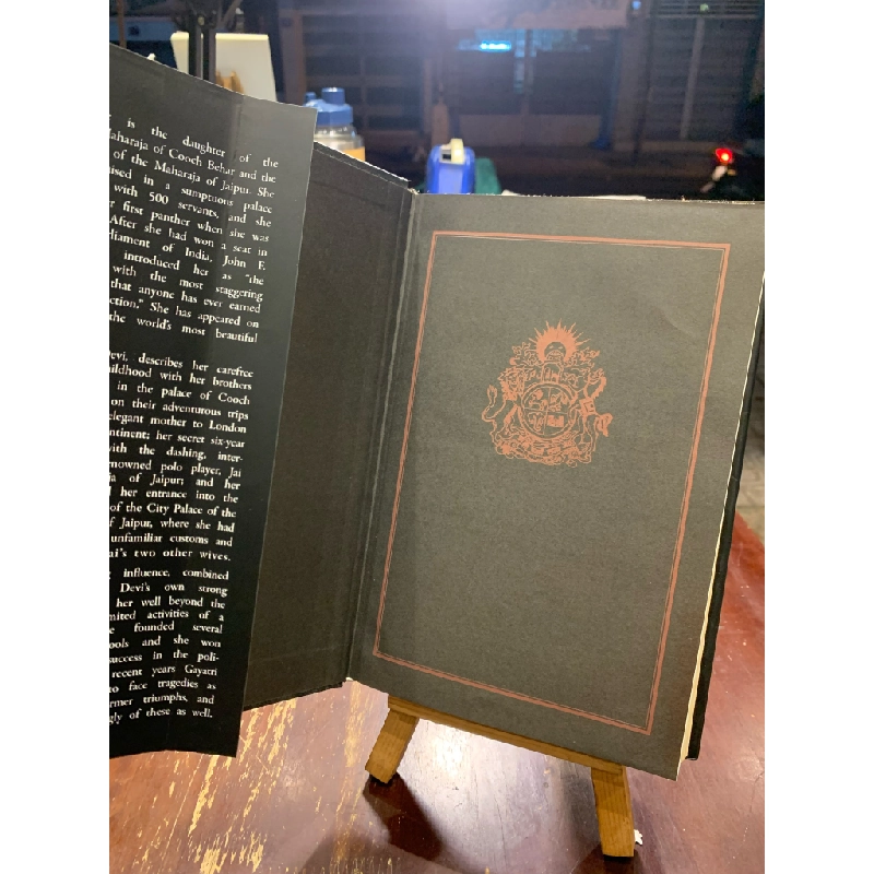 The Princess Remembers: the Memoirs of the Maharani of Jaipur - Gayatri Devi 352975