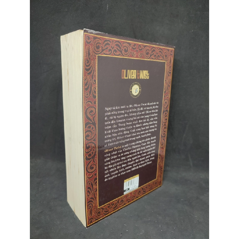 Oliver Twist mới 80% HCM1304 504110