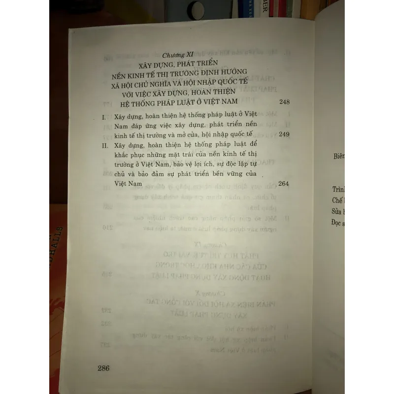 Xây dựng và hoàn thiện hệ thống pháp luật Việt Nam trong bối cảnh xây dựng nhà nước… 712313