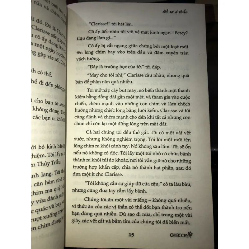 Hồ sơ á thần - Rick Riordan 1031216