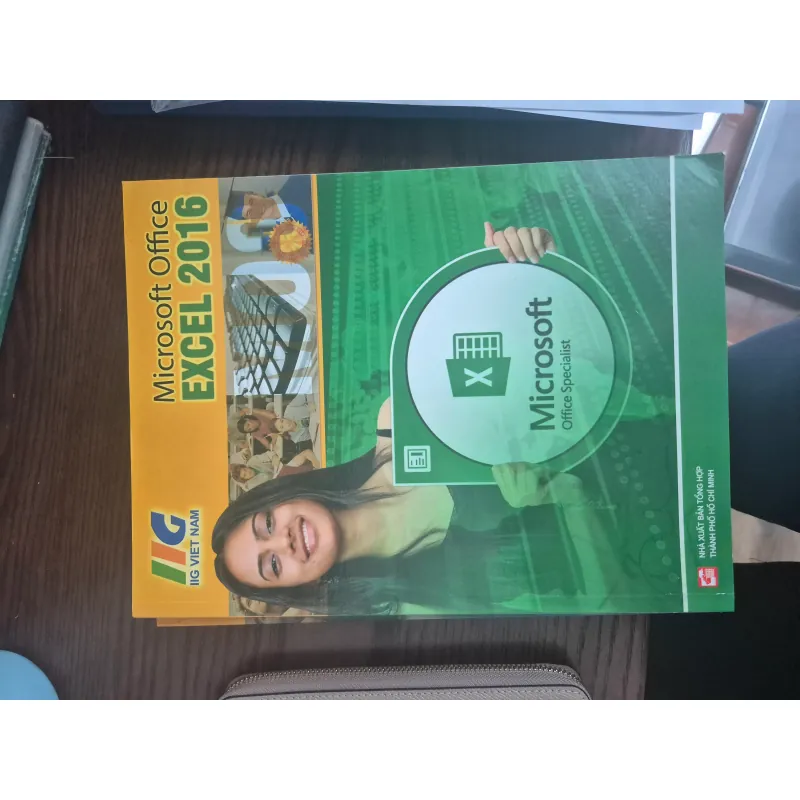 Sách MOS - Microsoft Office 2016 (Word, Excel & Powerpoint) 751214