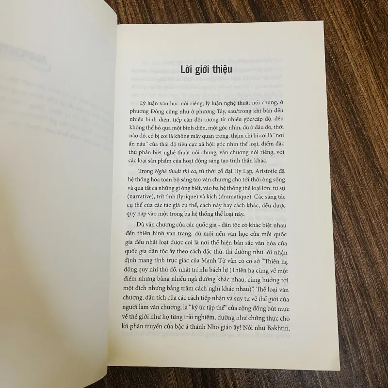 Khảo luận về tuồng - Quần phương tập khánh - Nguyễn Tô Lan 1023242