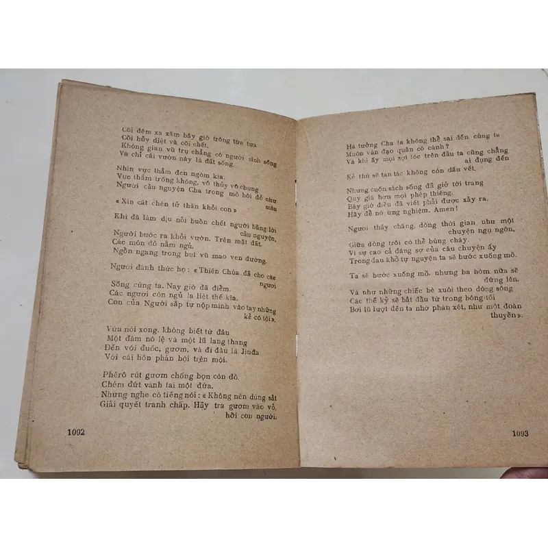 Boris Pasternak, con người và tác phẩm (bao gồm thiên tiểu thuyết Bác sĩ Zhivago) 702985