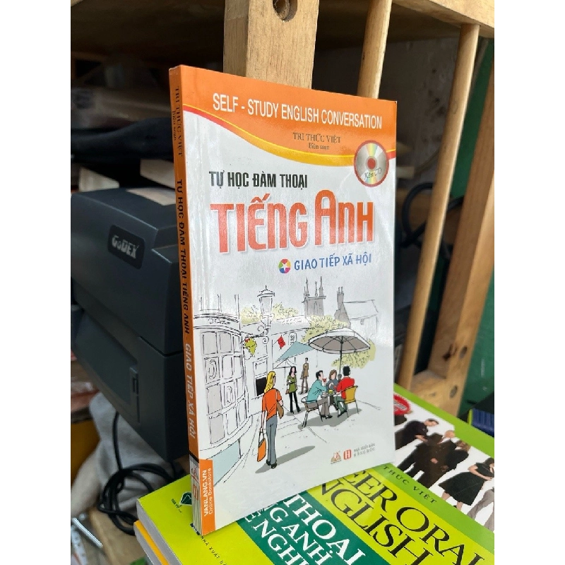 Tự học đàm thoại tiếng anh - Tri Thức Việt biên soạn 545490