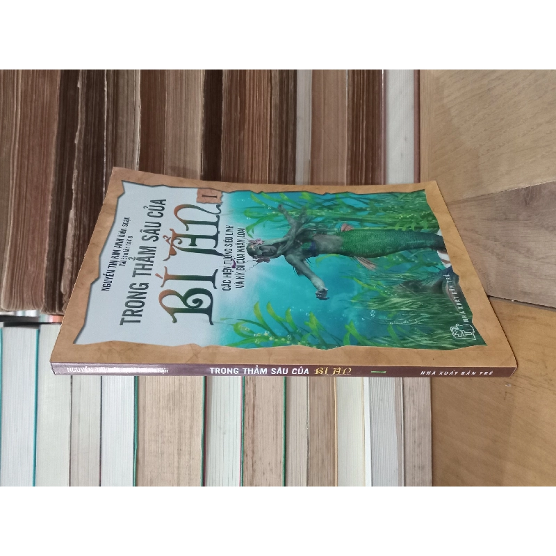 Trong thẳm sâu của bí ẩn - Nguyễn Thị Kim Oanh biên soạn 124573