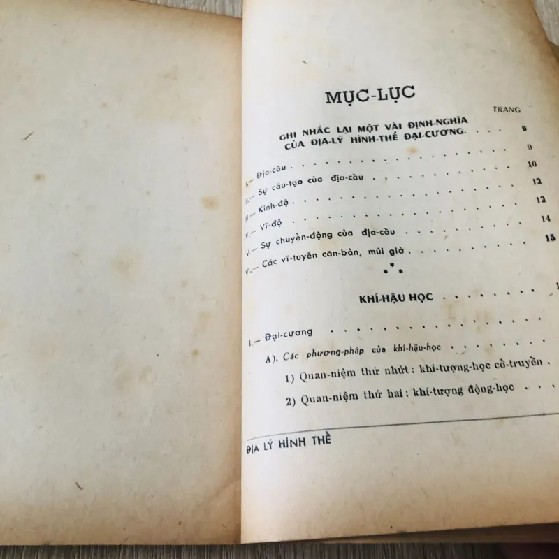 ĐỊA LÝ HÌNH THỂ QUYỂN 2 KHÍ HẬU HỌC NHẬP MÔN  974829