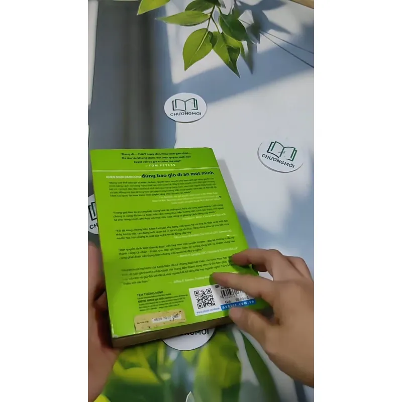 Đừng Bao Giờ Đi Ăn Một Mình 705698