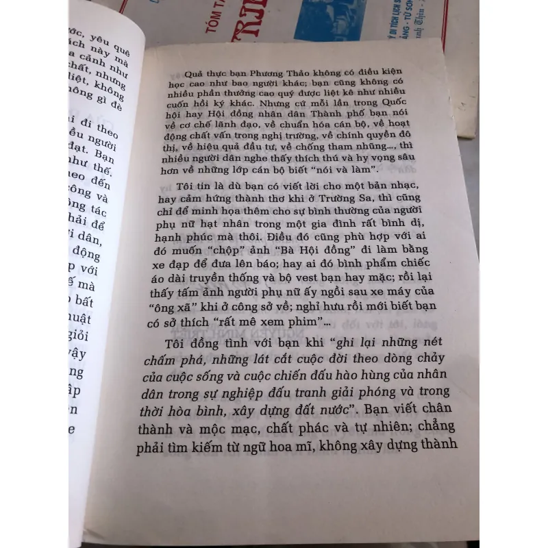 Đi qua thời gian - Phạm Phương Thảo  1026605